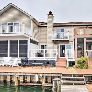 https://canal-front-retreat-with-dock-walk-to-beach.ocean-city-hotels.net